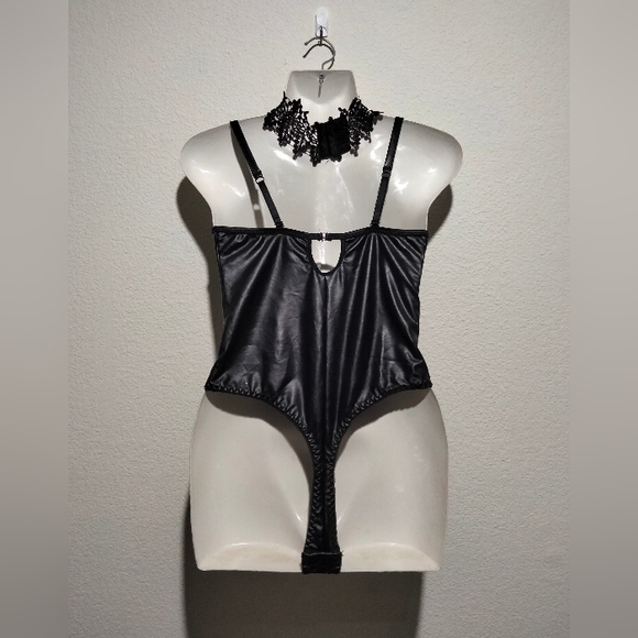 Dreamgirl bodysuit - Picture 2 of 4